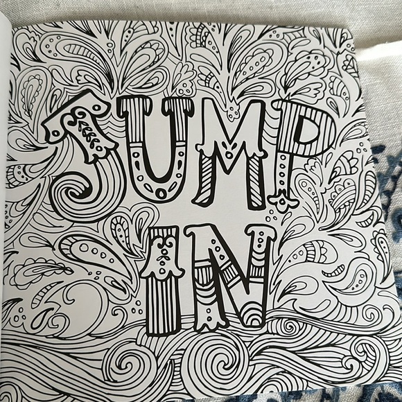 Joyful Inspirations artist coloring book 31 stress relieving designs - Picture 15 of 16